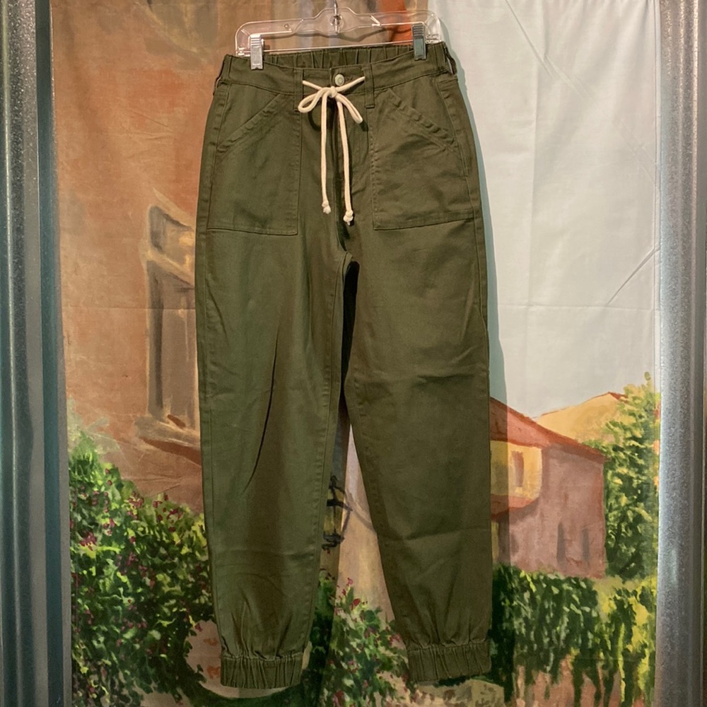 No Boundaries jogger pants